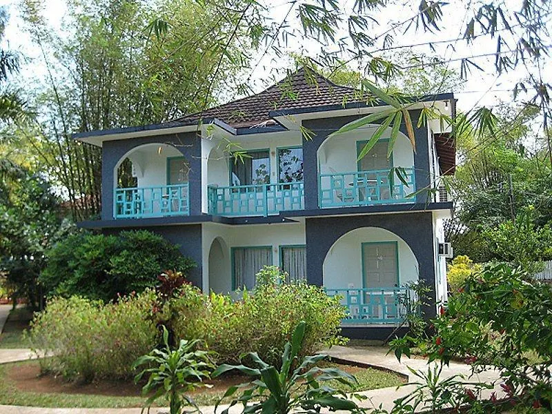 Coral Seas Beach Negril 2*,  Jamajka