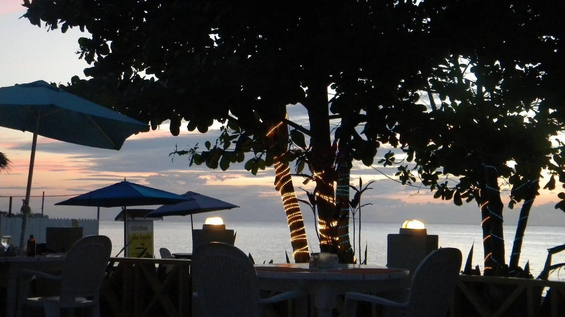 Coral Seas Beach Negril Hotel