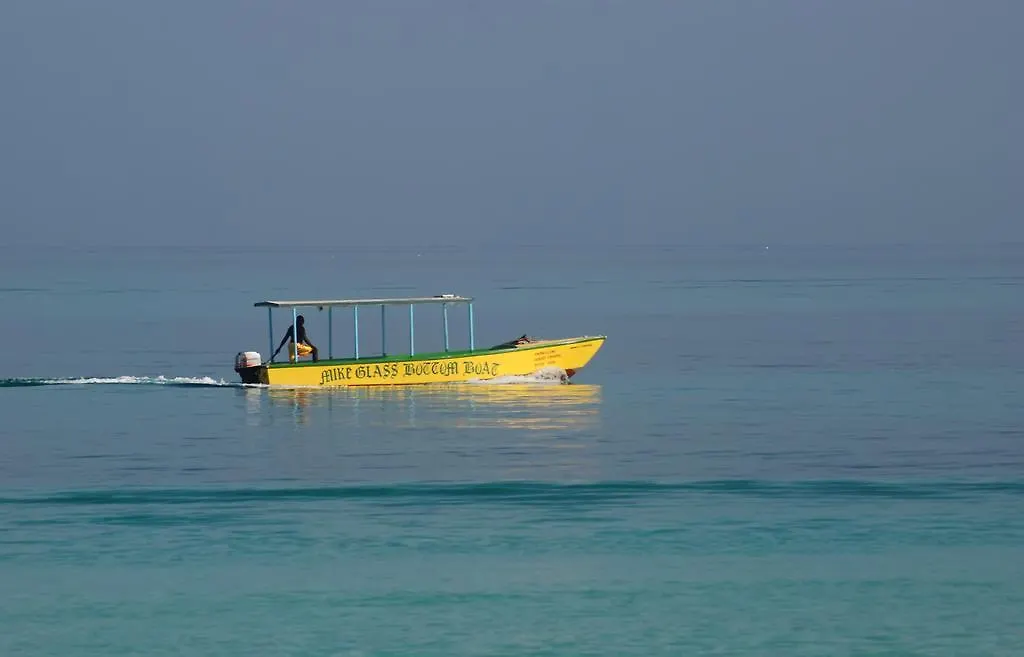 Hotel Coral Seas Beach Negril