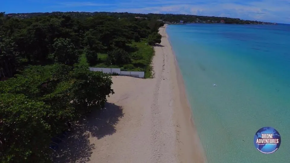 Coral Seas Beach Negril 2*,